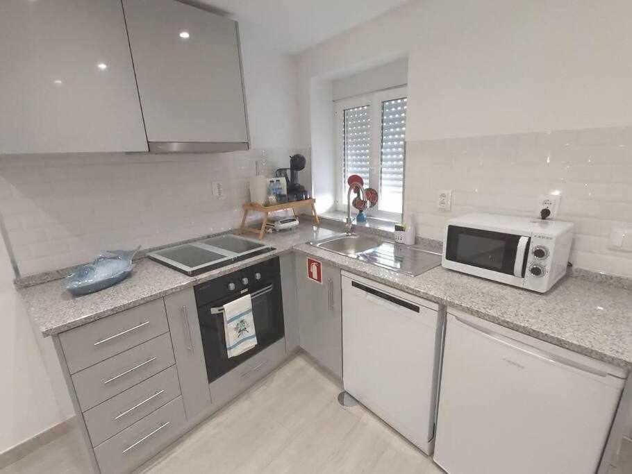 Alto Da Lapa Luxury House Free 1 Parking Place Porto Exterior foto